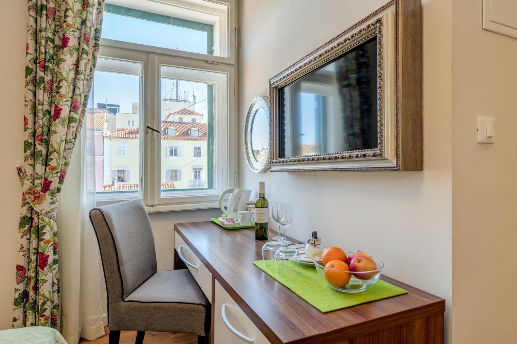 Bastion Luxury Rooms Split Exteriör bild