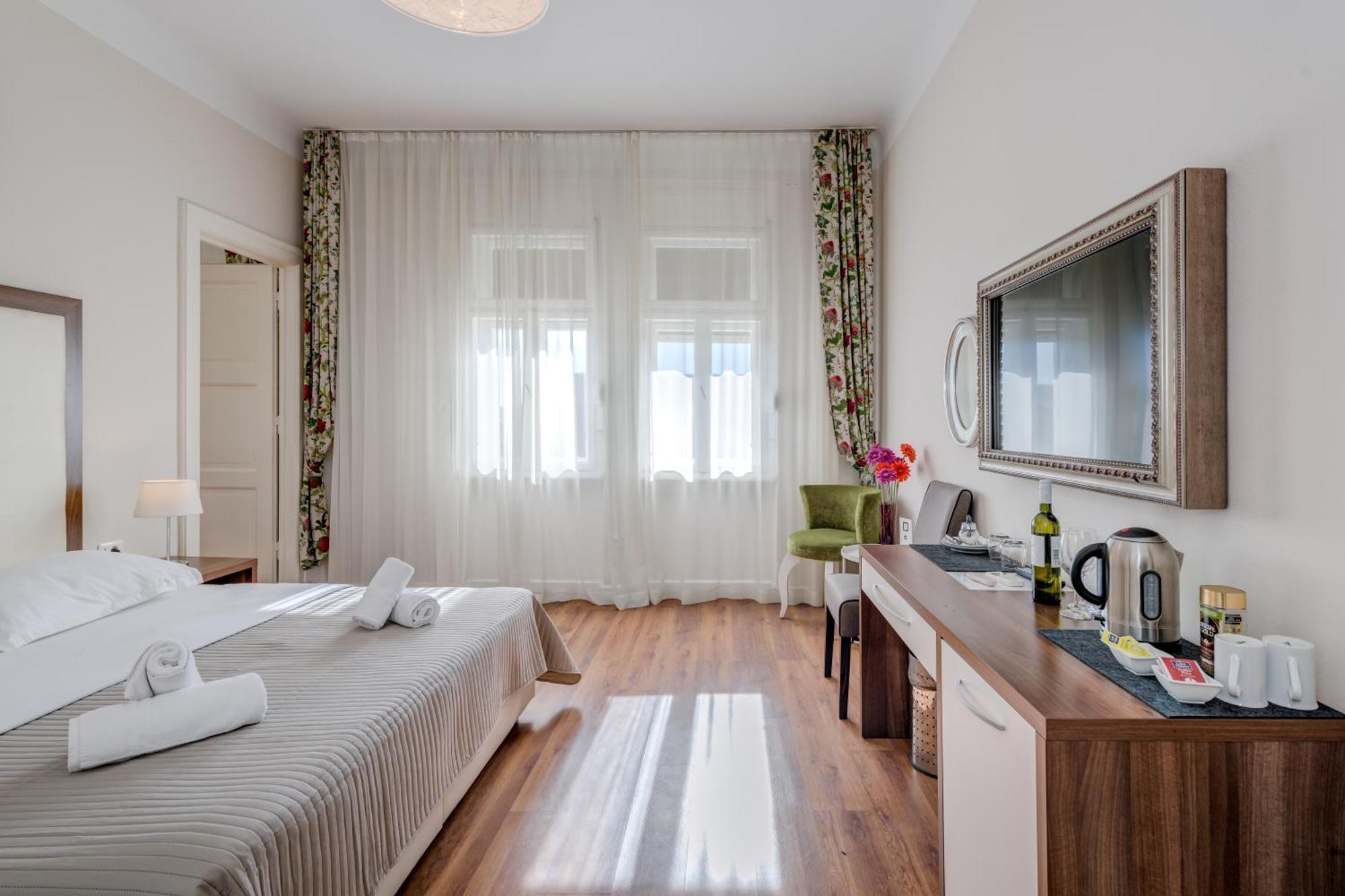 Bastion Luxury Rooms Split Exteriör bild