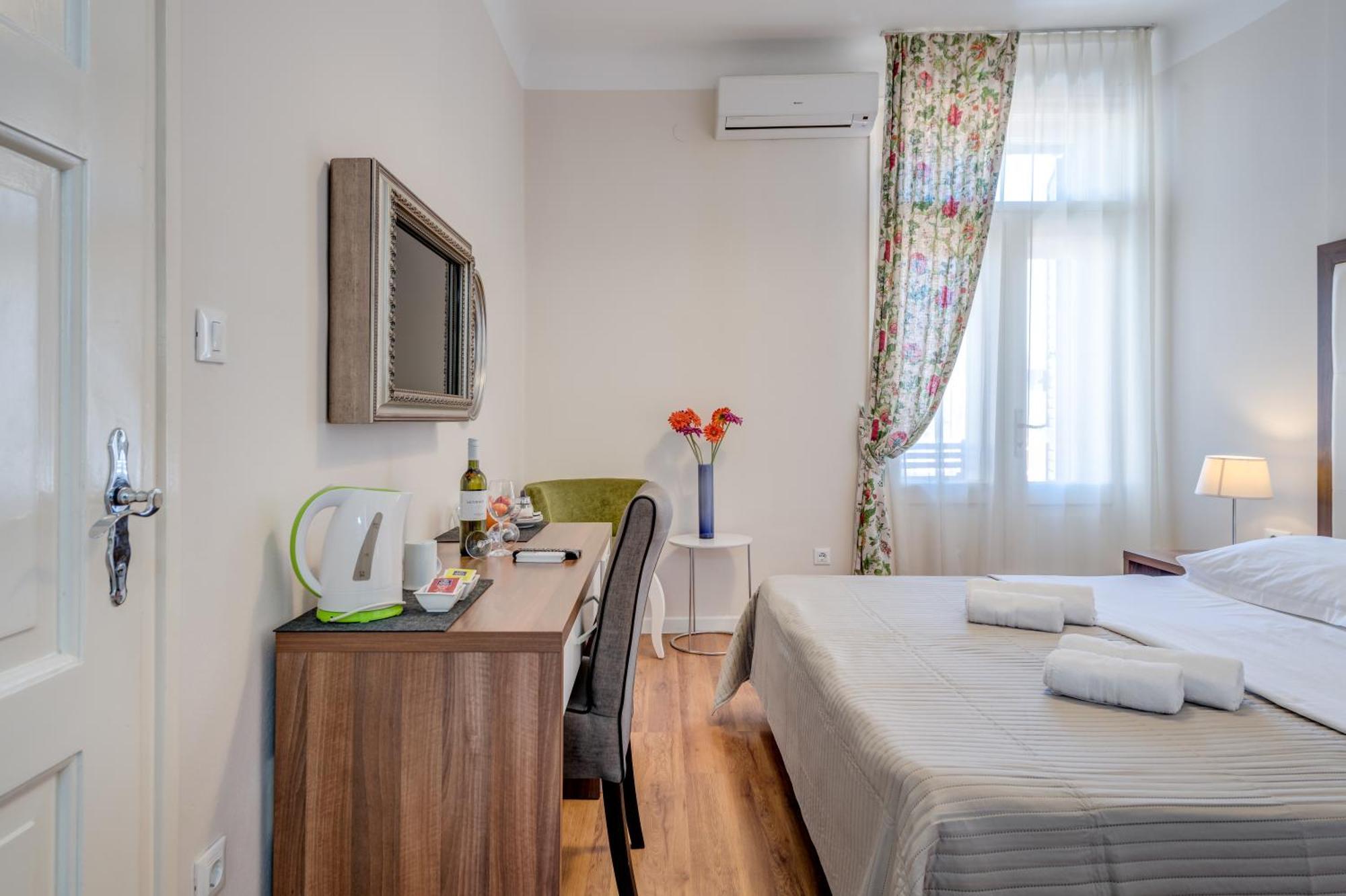 Bastion Luxury Rooms Split Exteriör bild